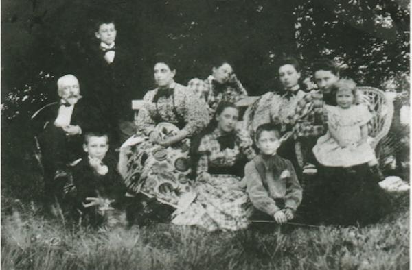 Louis, Hélène et leurs enfants